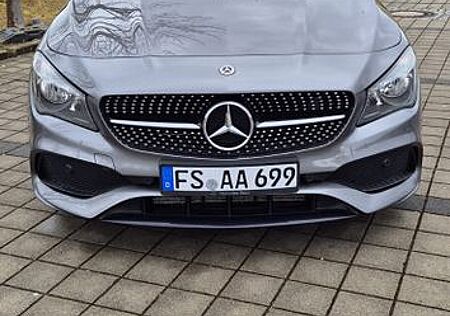 Mercedes-Benz CLA 220 Shooting Brake CLA 220 4MATIC DCT AM...