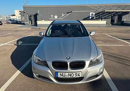 BMW 318i Touring -