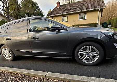 Ford Focus 1.5 EcoBlue TDCi - Cool&Connect - TUV