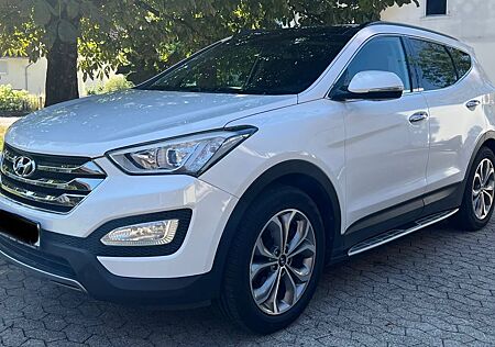 Hyundai Grand Santa Fe 2.2 CRDi*4WD*Autom*Pano*7Sitz