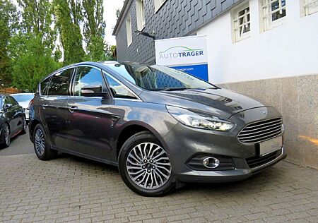 Ford S-Max Titanium // 7Sitze/ACC/Kam/Mem/L-Hzg