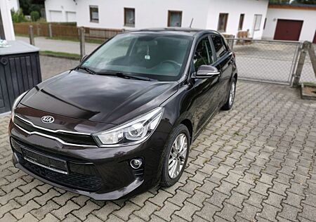 Kia Rio 1.4 Dream-Team Edition Dream-Team Edition