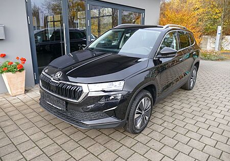 Skoda Karoq 1.5l TSI ACT Selection LED AHK
