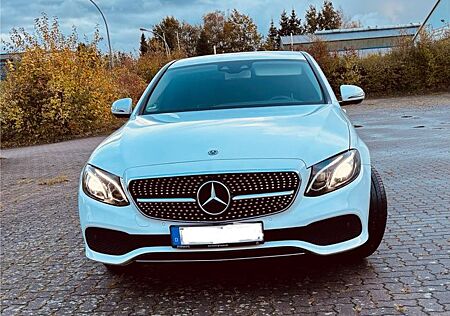 Mercedes-Benz E 300 AVANTGARDE Autom. AVANTGARDE