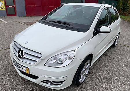 Mercedes-Benz B 180 BlueEFFICIENCY -