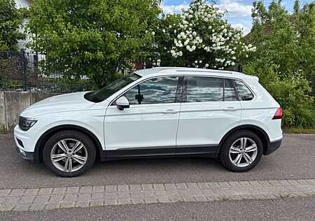 VW Tiguan Volkswagen 2.0 TDI SCR DSG 4MOTION Highline Highline