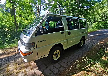 Mitsubishi L300 4x4 2,5 TD sehr guter Zustand