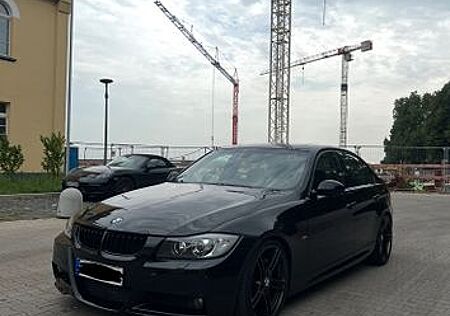 BMW 335i E90 M Paket ab Werk