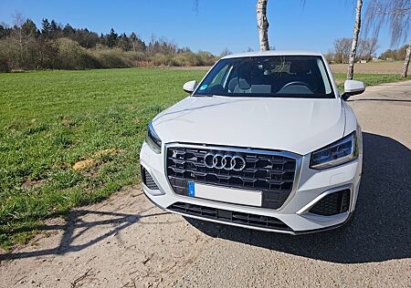 Audi Q2 30 TDI S tronic advanced - unfallfrei -