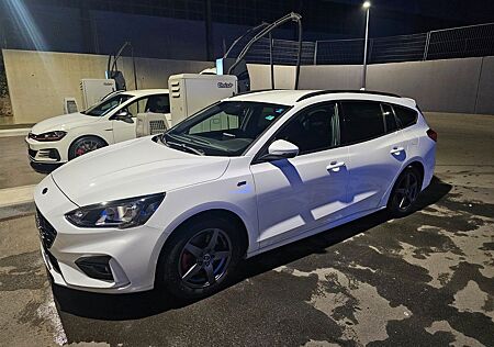 Ford Focus 1,5 EcoBoost 110kW ST-Line Turnier ST-Line