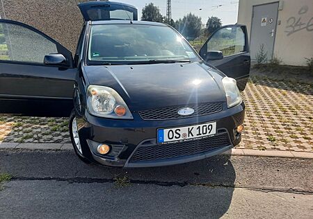 Ford Fiesta 1,4 16V LPG 1J Tüv ahk 8xBereift Sparsam