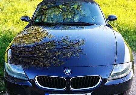BMW Z4 2.5i E85 BJ 2006 *130000km* monacoblau