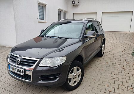 VW Touareg Volkswagen 3.0 V6 TDI Tiptronic -