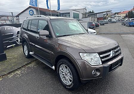 Mitsubishi Pajero 3.2 DI-D Instyle