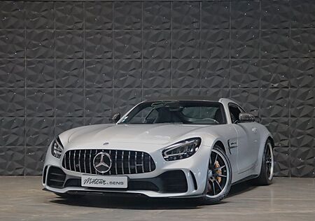 Mercedes-Benz AMG GT R AMG GT-R 4.0 V8 - Ceramic - Carbon - Perf Wheels