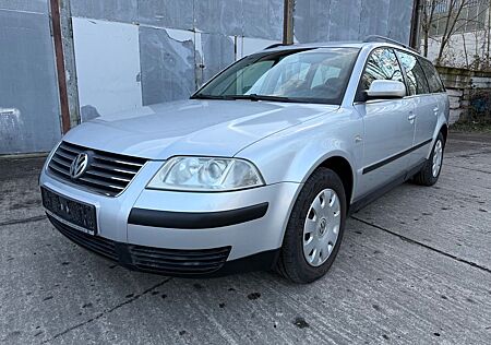 VW Passat Variant Volkswagen Passat 3BG Variant 1.6 Benzin *TÜV neu *2.Hand