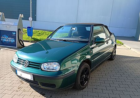 VW Golf Volkswagen Sommertraum - 4 Cabrio 1,6 neues Verdeck