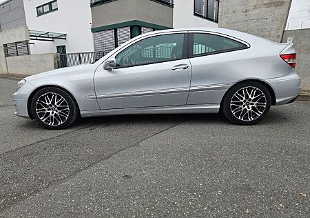 Mercedes-Benz CLC 200 CDI Klima Teilleder SHZ