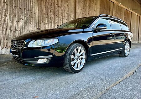 Volvo V70 T5 Summum Geartronic Summum