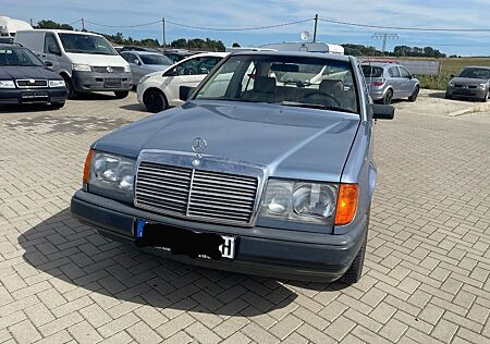Mercedes-Benz 230 E *HU Neu* *H Kennzeichen*