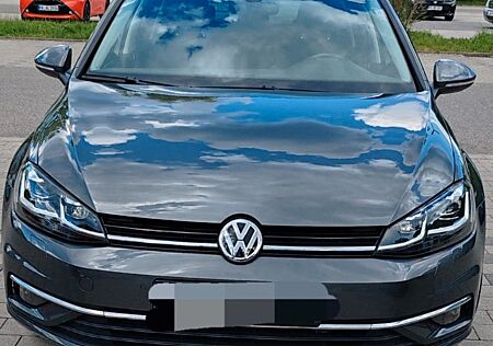 VW Golf Volkswagen 2.0 TDI SCR DSG UNITED Variant UNITED