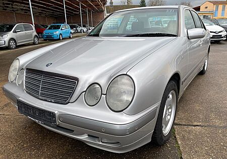 Mercedes-Benz E 240 E -Klasse Lim. /AUT/PDC/S-Heft/ Klima/