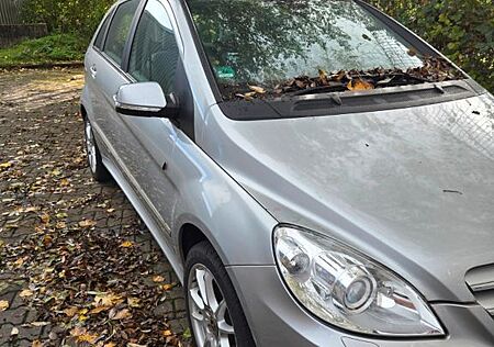 Mercedes-Benz B 180 Autotronic -