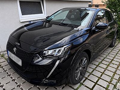 Peugeot e-208  Allure Pack 136