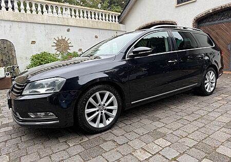 VW Passat Variant Volkswagen Highline DSG 2Hd Leder Navi TOP