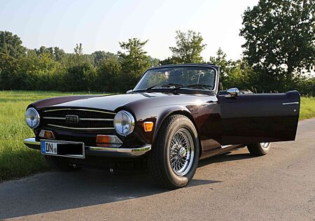 Triumph TR6 Roadster