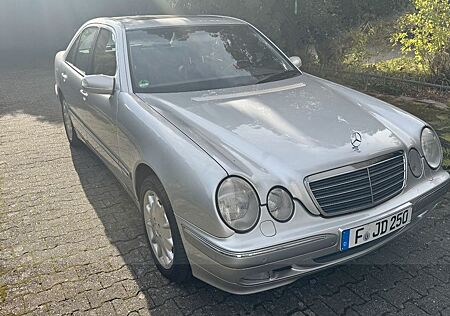Mercedes-Benz E 430 4MATIC ELEGANCE Elegance