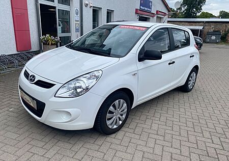 Hyundai i20 Klima, Allwetter,2.Hand.,60.000KM, eFH, ZV