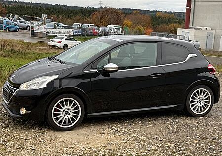 Peugeot 208 GTi *LEDER*6.GANG*PAN-DACH*KLIMA*200.PS*SHZ*