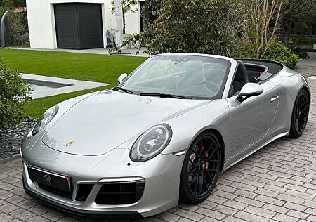 Porsche 991 Carrera 4 GTS Cabriolet