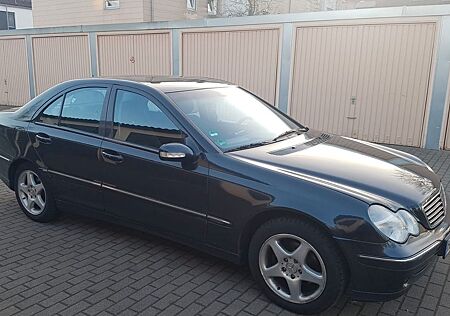 Mercedes-Benz C 180 AVANTGARDE Avantgarde