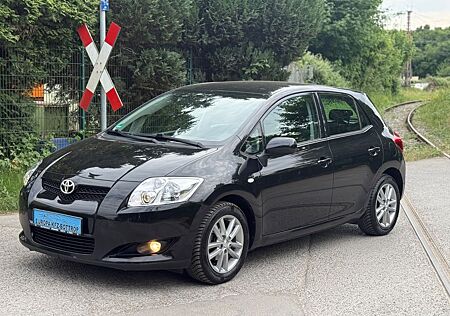 Toyota Auris Life