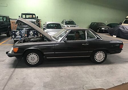 Mercedes-Benz SL 560