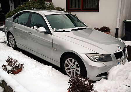 BMW 318i -