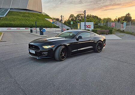 Ford Mustang 5.0 Ti-VCT V8 GT GT