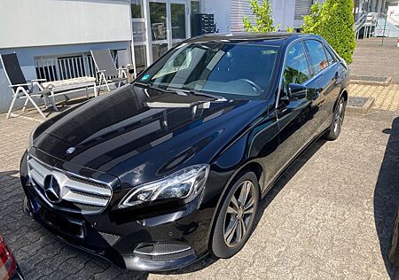 Mercedes-Benz E 220 BlueTEC BlueEFF. Edition Autom. Edition