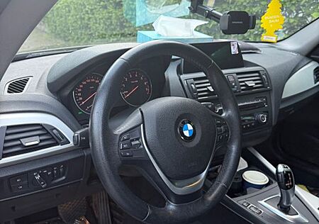BMW 116i Sport Line Sport Line