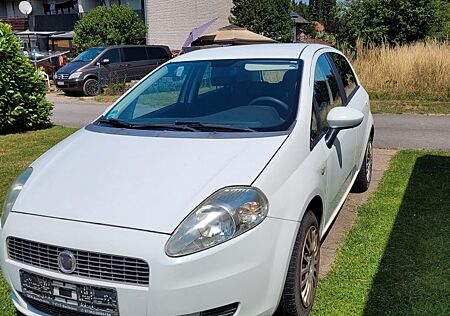 Fiat Grande Punto 1.4 mit LPG TÜV/HU 09/2026
