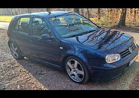 VW Golf Volkswagen 2.8 V6 4motion V6