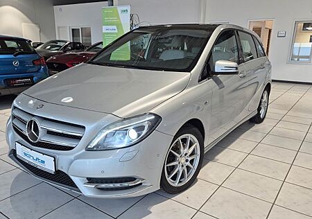 Mercedes-Benz B 180 B -Klasse Navi*Sitzheizung*Bi-Xenon