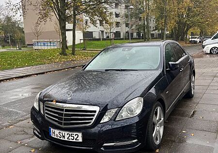 Mercedes-Benz E 300 CDI BlueEFFICIENCY AVANTGARDE AVANTGARDE