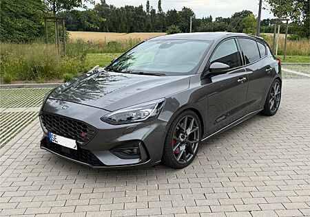 Ford Focus 2,3 ST Performance*B&O*Head-Up-Display