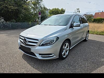 Mercedes-Benz B 200 Urban *Bi-Xenon*Navi*T.-Leder*Automatik