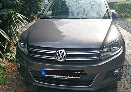 VW Tiguan Volkswagen 2.0 TDI SCR DSG 4MOT BMT Sport & Styl...