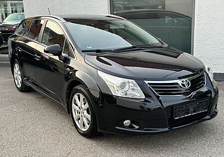 Toyota Avensis Kombi Executive!TEMPOMAT!KLIMA!SHZ!8FACH