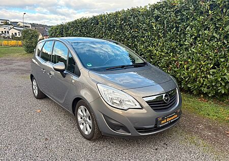 Opel Meriva WENIG KM, SCHECKHEFTGEPFLEGT